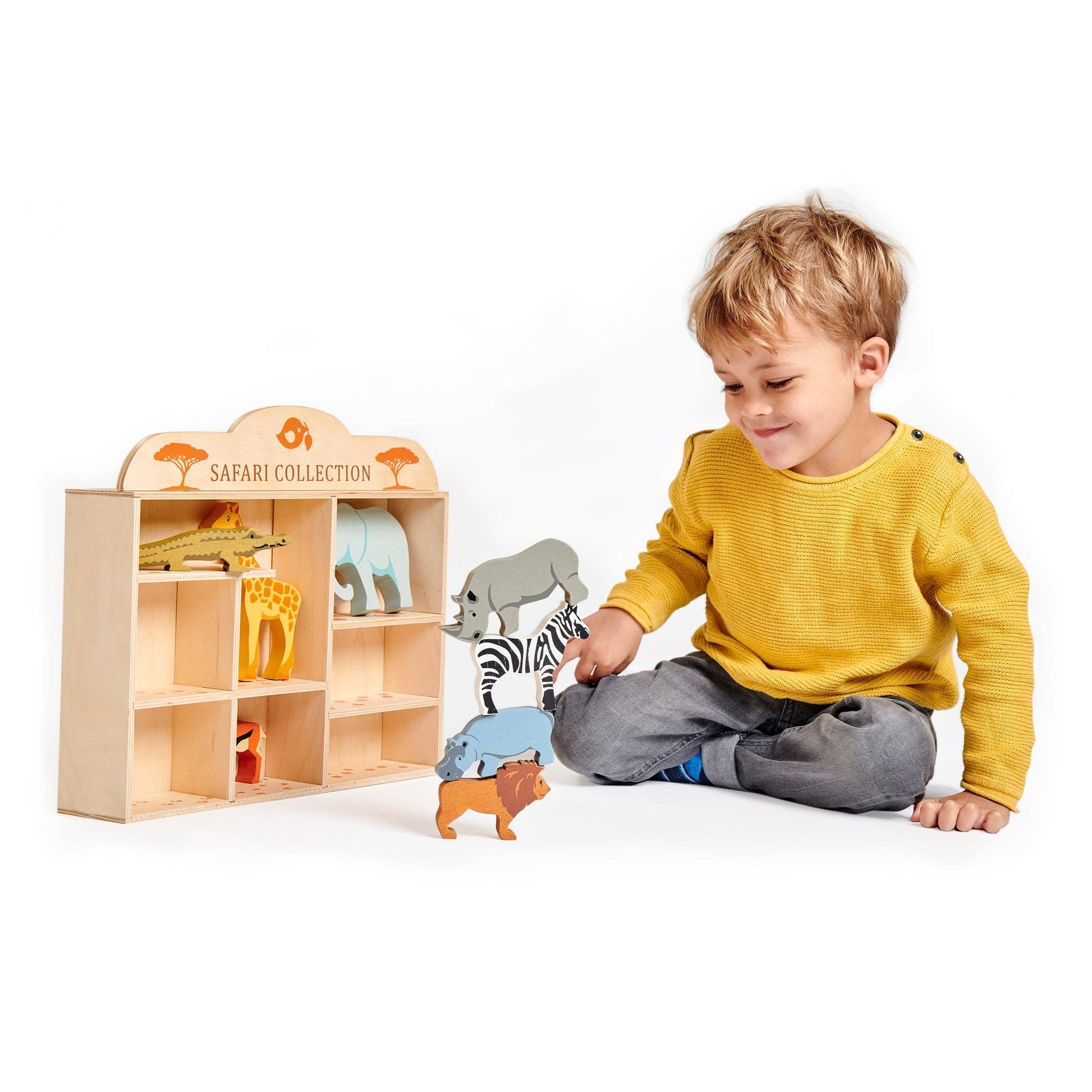 Wooden Safari Animals & Shelf Set - 8 Wild Animals of the Savanna - Imagination Wooden Toys